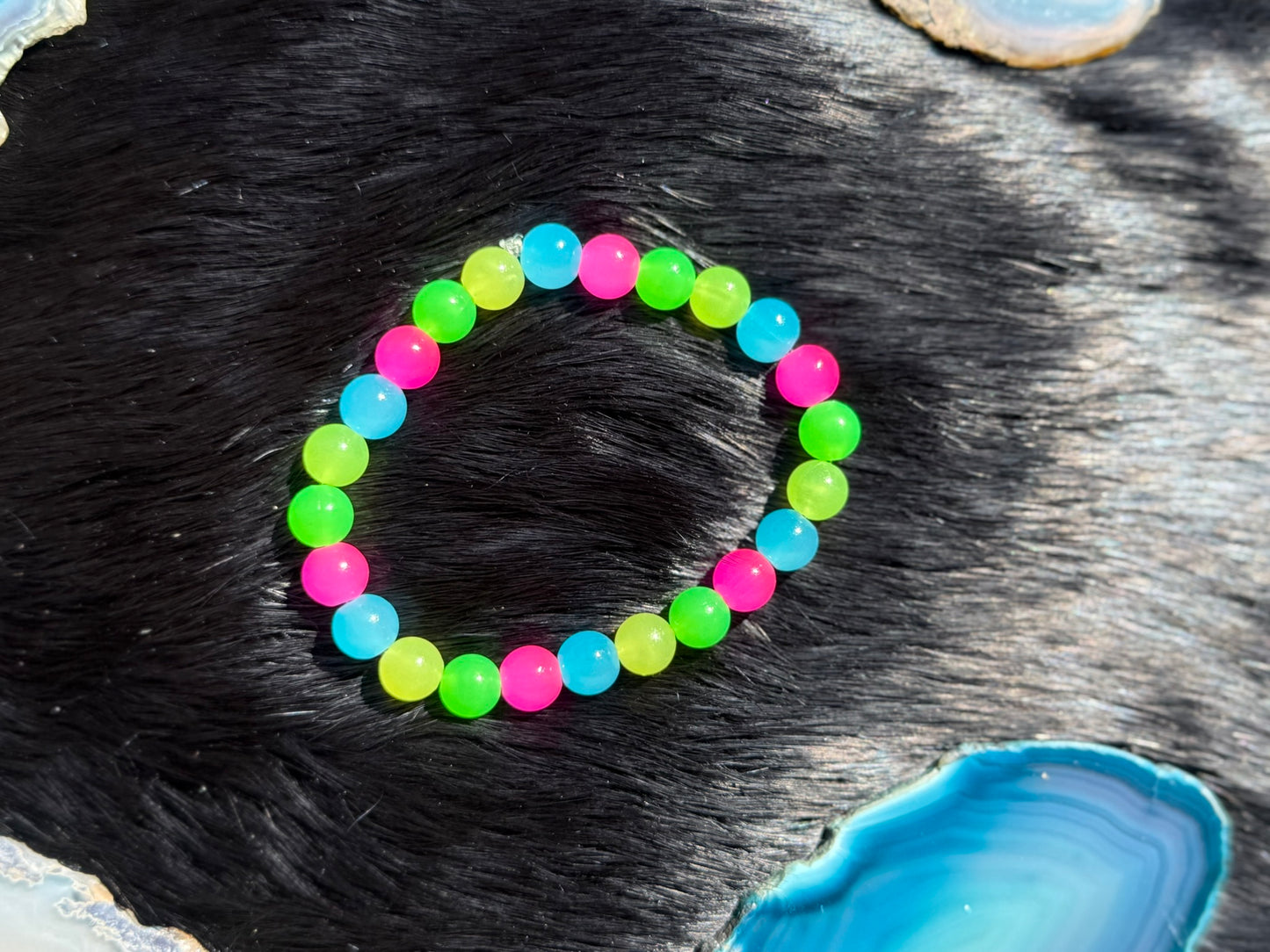 Neon Pulse